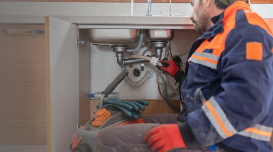 Local tankless water heater installation in Sutherland Springs, TX